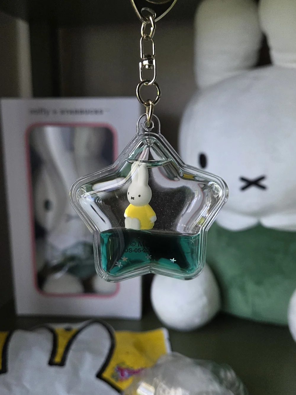 Miffy Star-Shaped Water Keychain - Yellow Outfit